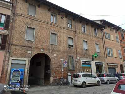 Palazzo Stabile in Vendita a Piacenza via Roma