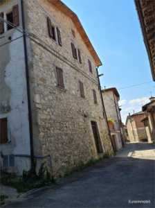 Appartamento in Vendita a Neviano Degli Arduini Borgo Cedonia