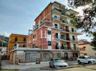 Appartamento in Vendita a Falconara Albanese Viale Degli Oleandri 120