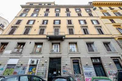 Appartamento in Vendita a Roma via Cairoli
