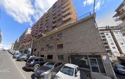 Appartamento in Vendita a Roma via Eugenio Checchi
