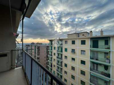 Appartamento in Vendita a Genova via Bartolomeo Carrea 5