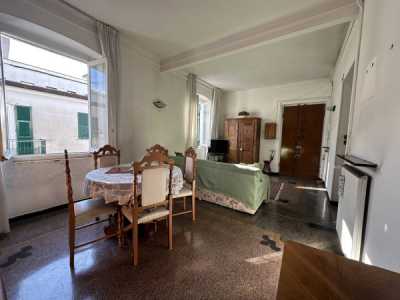 Appartamento in Vendita a Genova via Monticelli 4