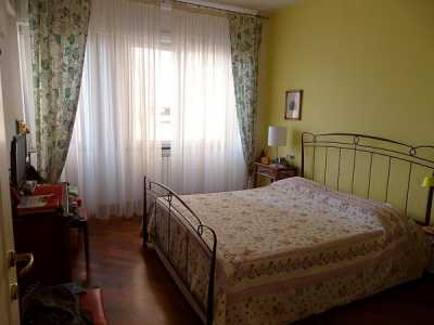 Appartamento in Vendita a Genova via Gian Battista Monti