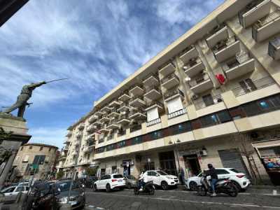 Appartamento in Vendita a Torre del Greco Piazza Luigi Palomba 22