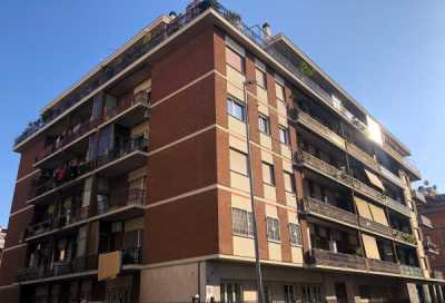 Appartamento in Vendita a Roma via Raffaele de Cosa
