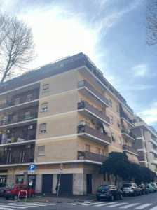 Appartamento in Vendita a Roma Corso Duca di Genova
