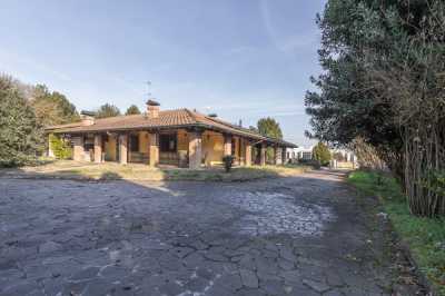Villa in Vendita a Vigarano Mainarda via Cento