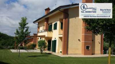 Villa in Vendita a Valmontone via Mario Piacentini