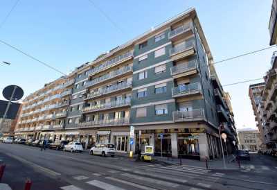 Appartamento in Vendita a Torino via Nizza 141