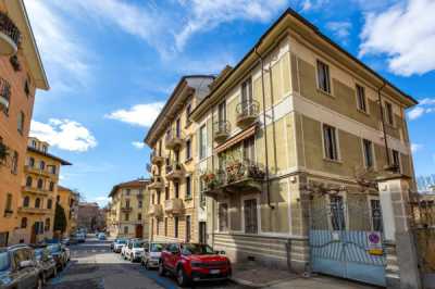 Appartamento in Vendita a Torino via Casteggio 11