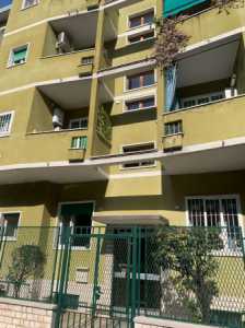 Appartamento in Vendita a Milano via Golfo Degli Aranci 18