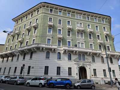 Appartamento in Vendita a Milano via Degli Imbriani 31