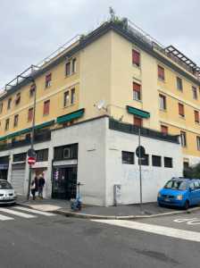 Appartamento in Vendita a Milano via Asiago 9