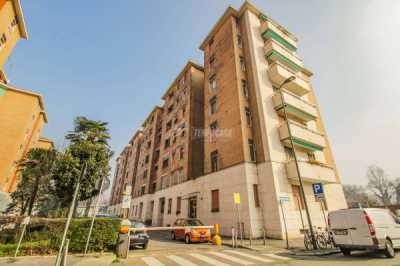 Appartamento in Vendita a Milano via Fratelli Rosselli 25 2