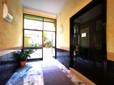 Appartamento in Vendita a Milano Viale Murillo