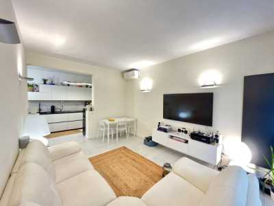 Appartamento in Vendita a Milano via Fiuggi