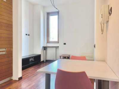 Appartamento in Vendita a Milano via Procaccini