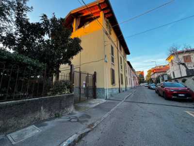 Appartamento in Vendita a Cusano Milanino via Adua 12
