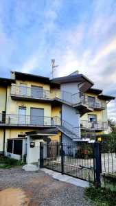 Appartamento in Vendita a Giussano via Monte San Michele