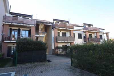 Appartamento in Vendita a Lesmo via Vincenzo Monti