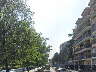 Appartamento in Affitto a Milano via Luigi Soderini