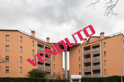 Appartamento in Vendita a Bollate via Gianni Riccardi 1
