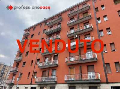 Appartamento in Vendita a Cesano Boscone via Milano 3