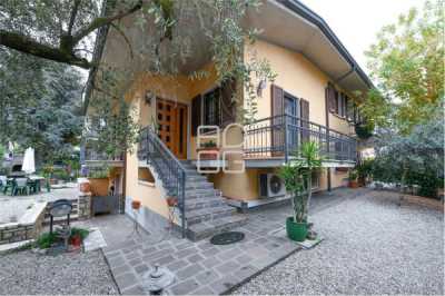 Villa in Vendita a Desenzano del Garda via Tito Speri