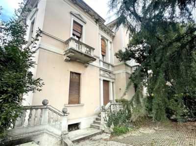 Appartamento in Vendita a Brescia Viale Rebuffone 3