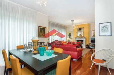 Appartamento in Vendita a Bergamo via del Lapacano