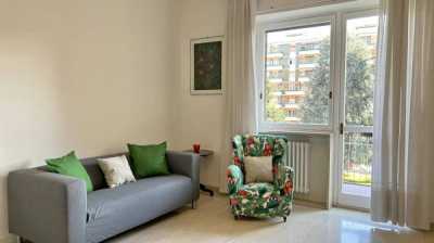 Appartamento in Affitto a Milano via Bernardo Davanzati