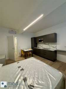 Appartamento in Affitto a Milano via Cesare Balbo 3