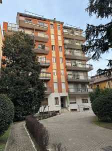 Appartamento in Affitto a Milano Viale Carlo Espinasse 82