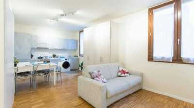 Appartamento in Affitto a Milano via Francesco Primaticcio