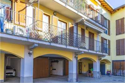 Appartamento in Vendita a Fenegrò via Vittorio Veneto