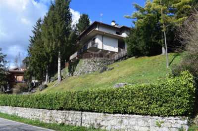 Villa in Vendita a Serina via Vittorio Alfieri