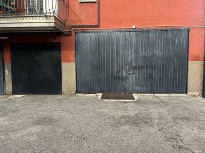 Box Garage in Vendita a Pero via Fratelli Cervi 21