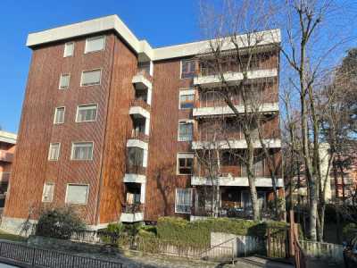 Appartamento in Vendita a San Donato Milanese via Martiri di Cefalonia 57