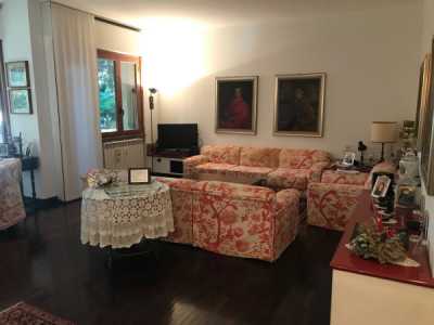 Appartamento in Vendita a Villasanta via Angelo Farina 25