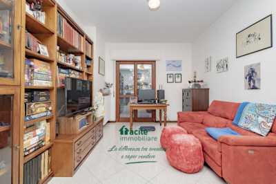 Appartamento in Vendita a Vimercate via Luigi Cadorna 17 20871 Vimercate mb Italia