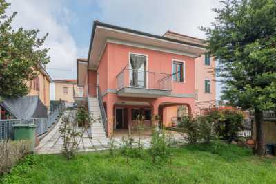 Villa in Vendita a Chiaravalle via Leopardi 140