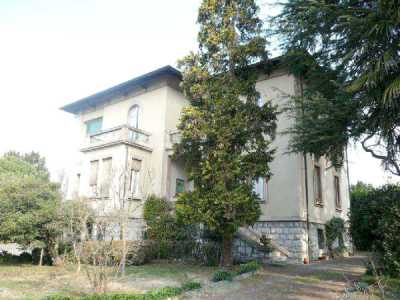 Villa in Vendita a Varese via Bruno Buozzi 12