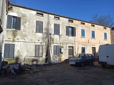 Palazzo Stabile in Vendita a Saronno via Padre Luigi Sampietro 69