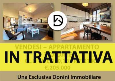 Appartamento in Vendita a Tradate via Camillo Benso di Cavour 45