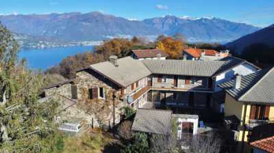 Villa in Vendita a Tronzano Lago Maggiore via Belvedere