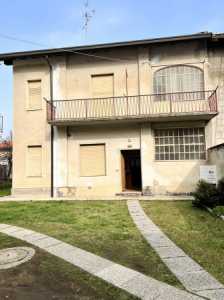 Villa in Vendita a Gerenzano via Quarto Dei Mille