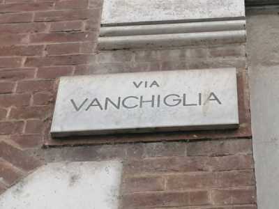 Appartamento in Vendita a Torino via Vanchiglia 35