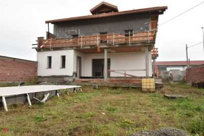Villa in Vendita a Carignano Stradale Saluzzo 16