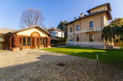 Villa in Vendita a Carignano via Padre Lanteri 16